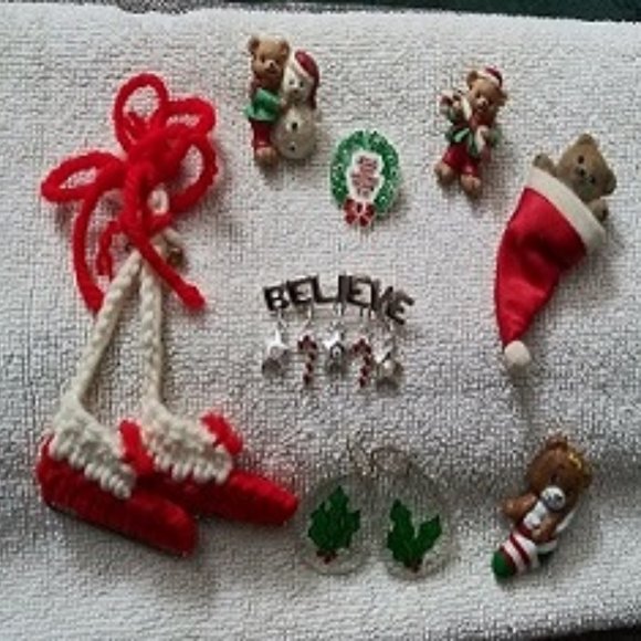 **SALE, SALE** Christmas Set - Lapel Pins & Earrings - Picture 9 of 9